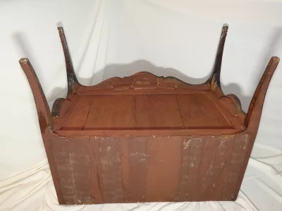 Commode sauteuse attribuée à A.N.COULERU Monbéliard époque Louis XV 18ème siècle