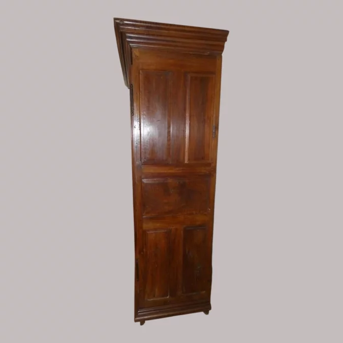 ARMARIO DE LOS SIGLOS XVII-XVIII