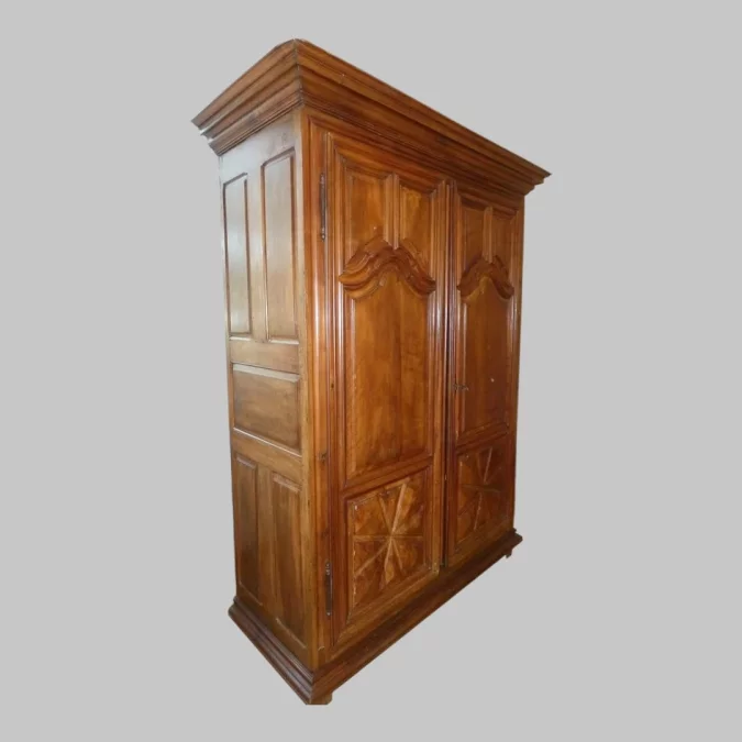 ARMARIO DE LOS SIGLOS XVII-XVIII