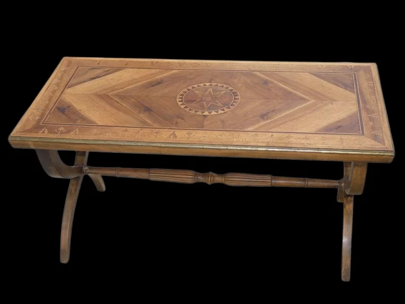 Italienischer Couchtisch