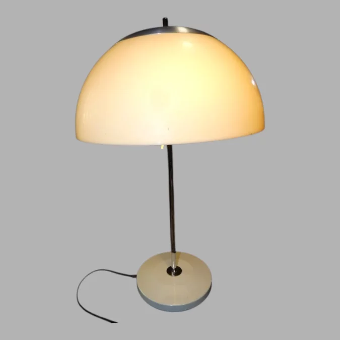 Weltraumzeitalter-Lampe