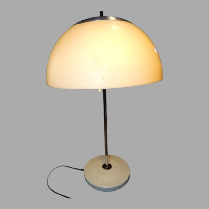 Weltraumzeitalter-Lampe