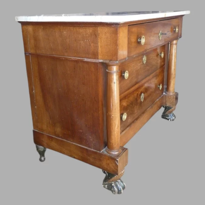 Kommode aus der Zeit des Französischen Kaiserreichs