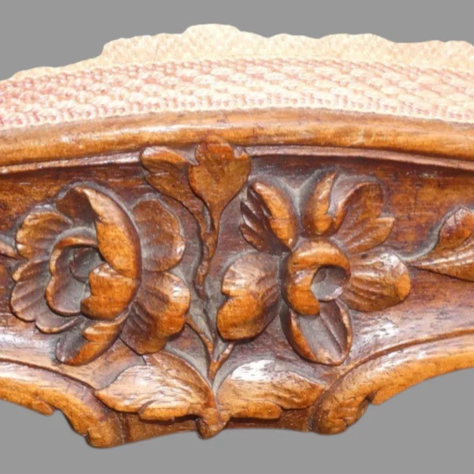 Fauteuil de bureau de style Louis XV en noyer 19ème