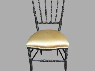 Chaise laquée noir et or Napoléon III vers 1875