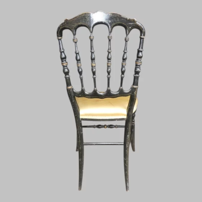 Stuhl aus der Napoleon-III.-Zeit