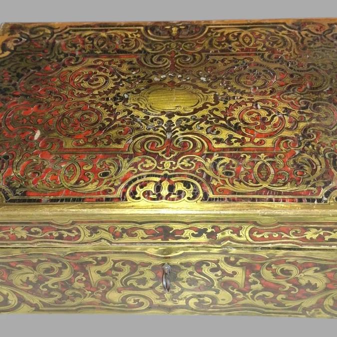 Schachtel in Boulle-Intarsien