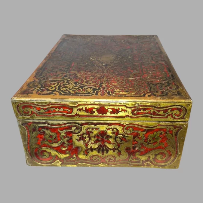 Schachtel in Boulle-Intarsien