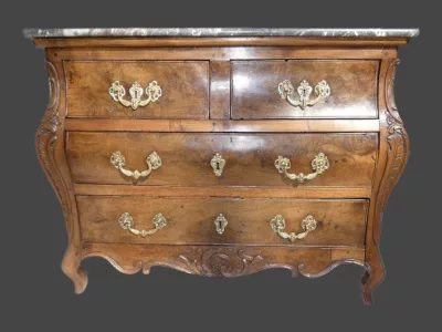 Commode tombeau Régence en noyer -Sud de la France - Provence début 18ème