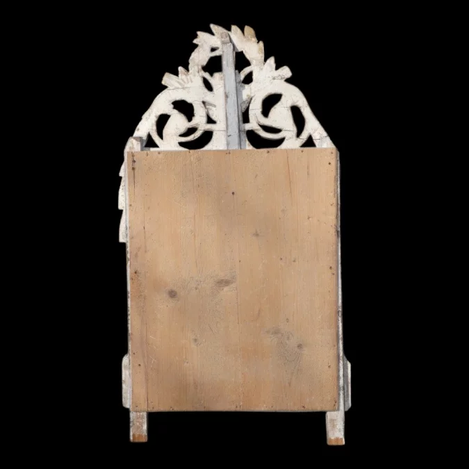 Miroir en bois de tilleul sculpté et doré d'époque Louis XVI 18ème PROVENCE
