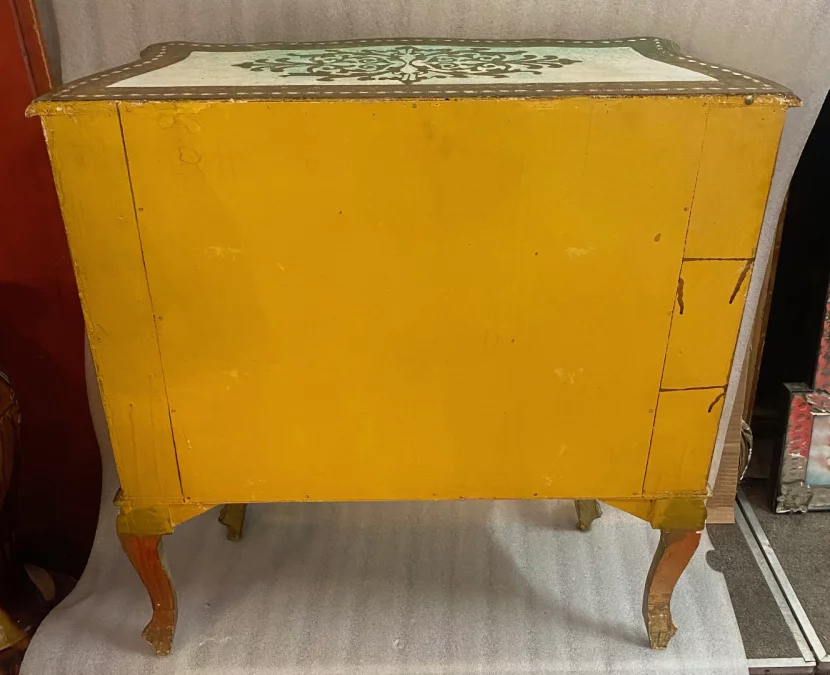 1970′ Crossbow Commode 3 Drawers Golden Wood Italian Renaissance Style 78 X 32 X H 78 cm