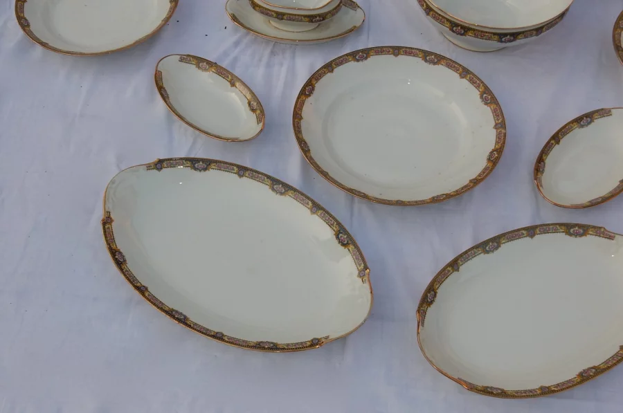 1924′ Limoges Service 73 Pieces F Legrand 1924