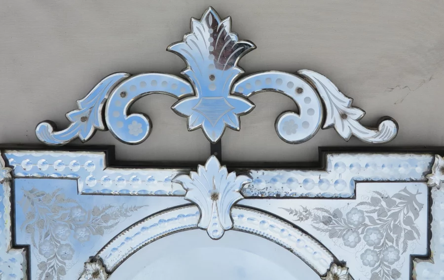Venice Mirror with Overhanging Corners and Tain Mercure Pediment with Engraved Flowers and Mounting Supports