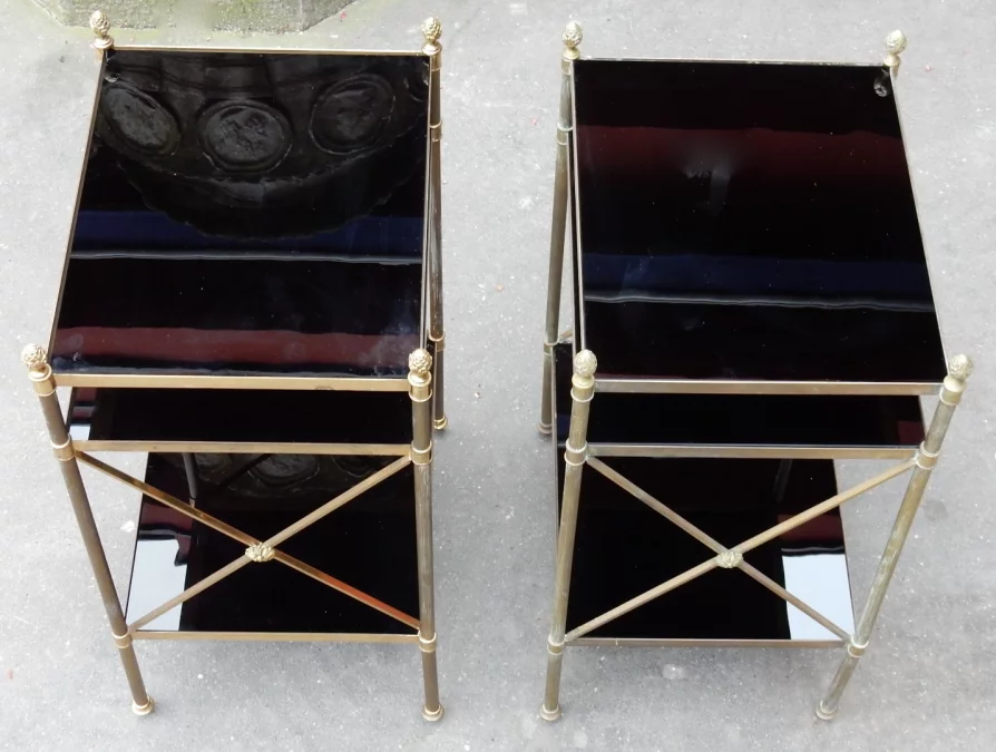 1950/70′ Pair of 3-Tier Brass Shelves Maison Baguès Black Opaline Trays
