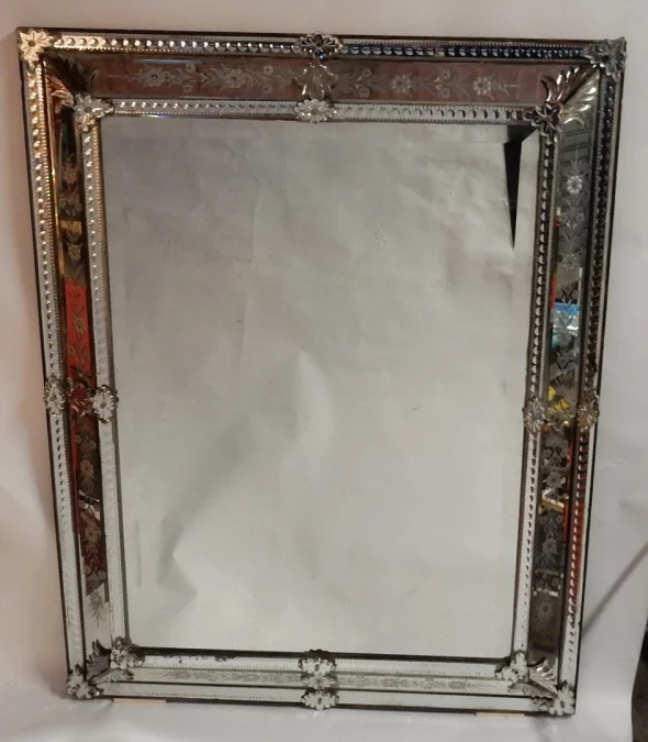 1850′ Venetian Mirror Style LXIV Floral Decor