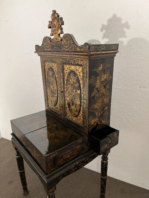 ESCRITORIO DE ESTILO JAPONÉS