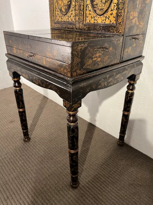 ESCRITORIO DE ESTILO JAPONÉS