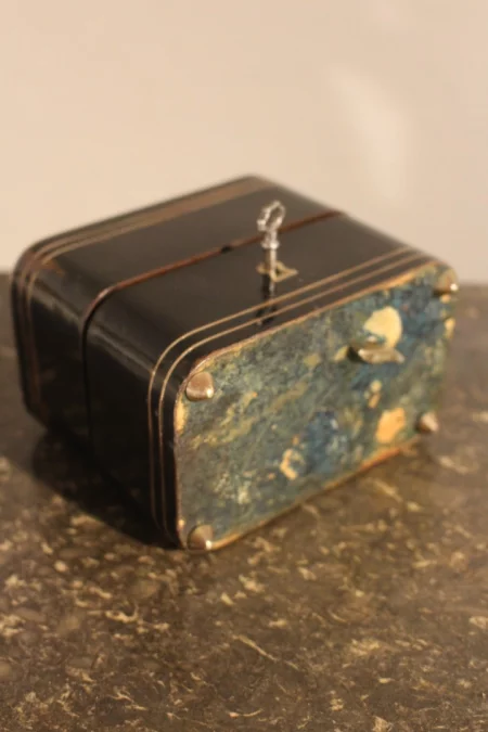 Boîte à parfum musicale