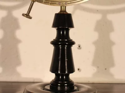 Globe terrestre 19e siècle