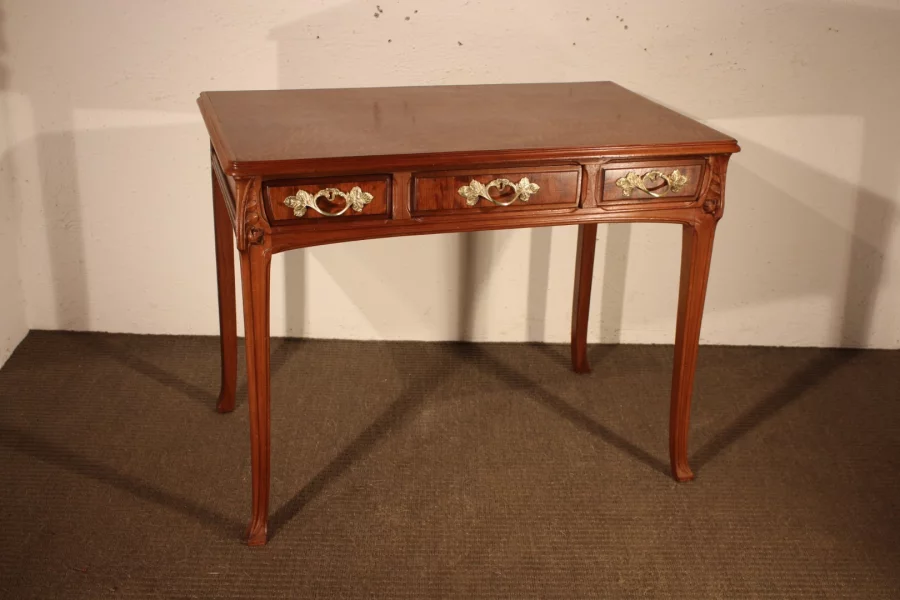 Schreibtisch im Jugendstil