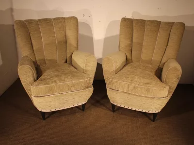 吉奥·庞蒂设计的一对扶手椅