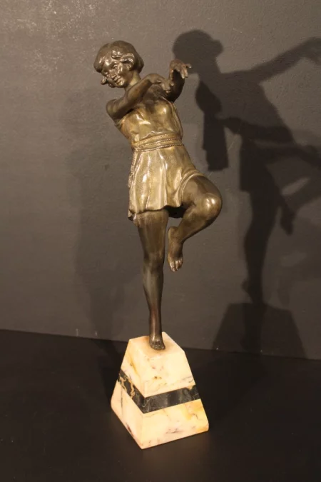 ESCULTURA DEL PERIODO ART DECÓ