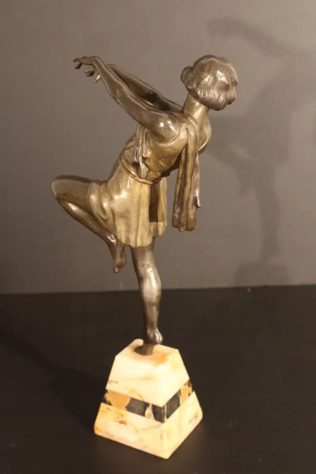 ESCULTURA DEL PERIODO ART DECÓ