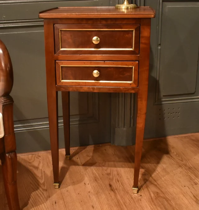 Chevet de style Louis XVI