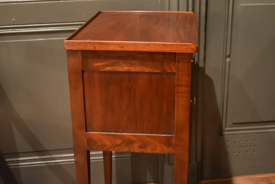 Chevet de style Louis XVI