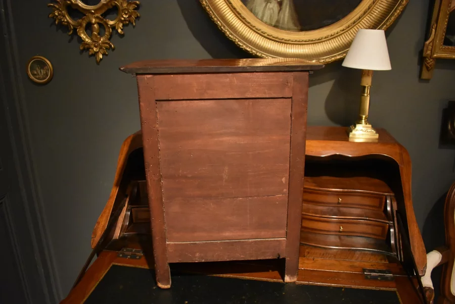 Armoire miniature