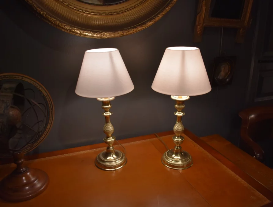 Paire de lampes en bronze