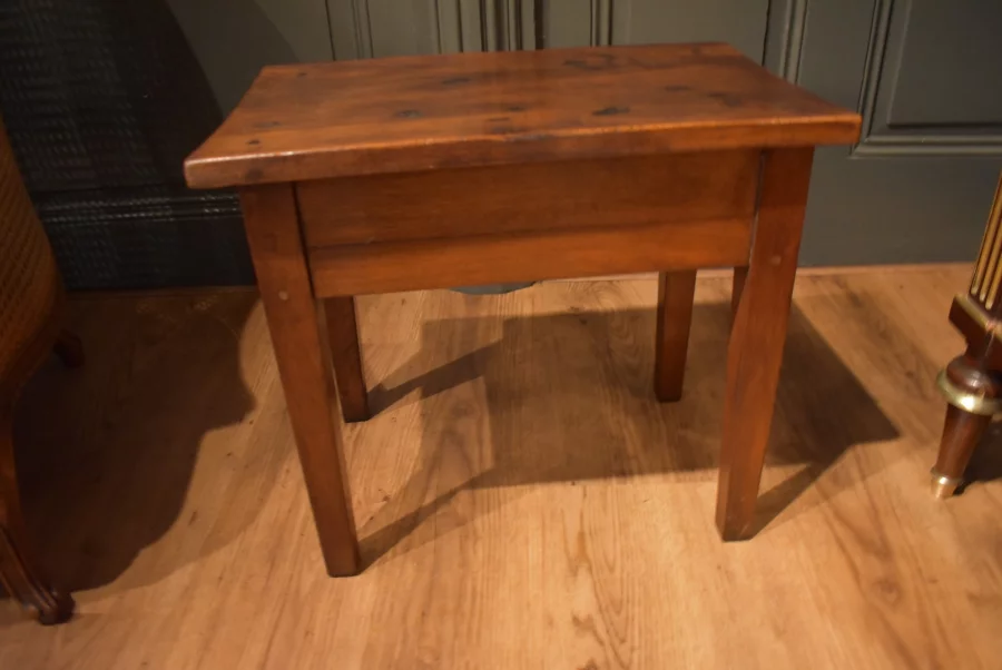 Petite table d'appoint