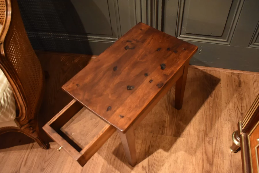 Petite table d'appoint