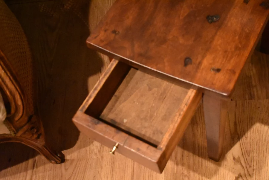 Petite table d'appoint