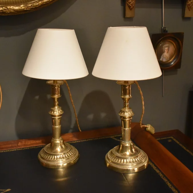 Paire de lampes en bronze