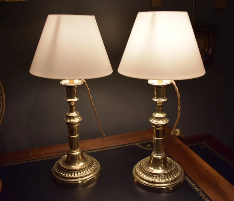 Paire de lampes en bronze
