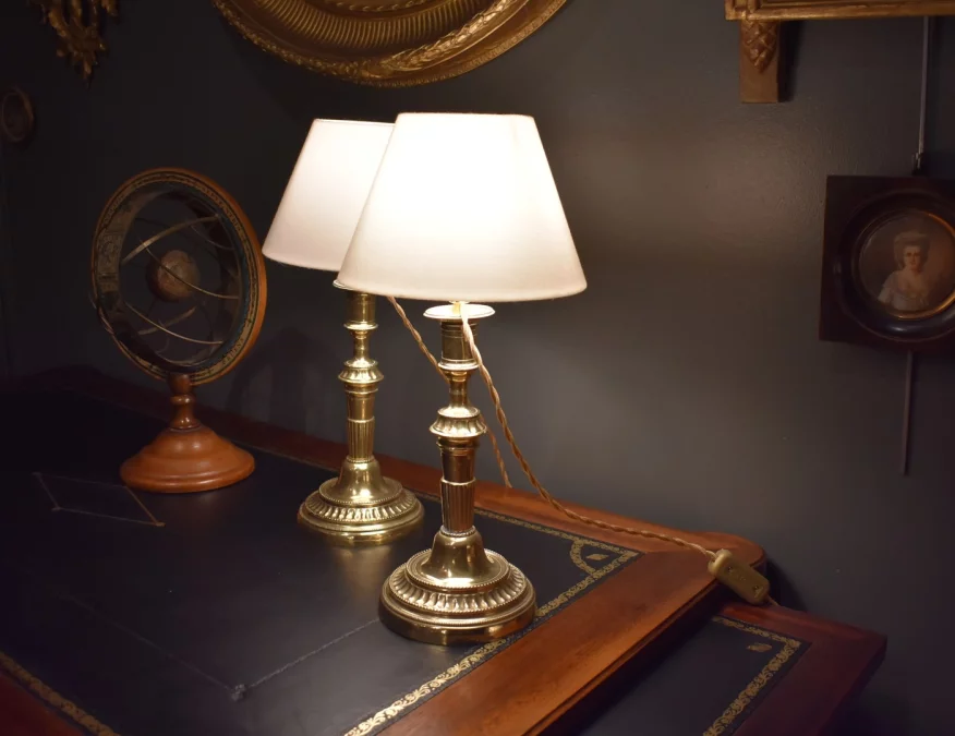 Paire de lampes en bronze