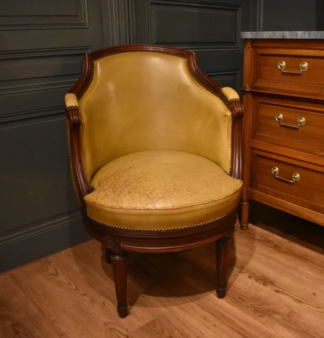Fauteuil de bureau de style Louis XVI
