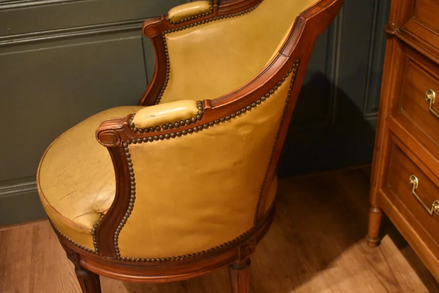 Fauteuil de bureau de style Louis XVI