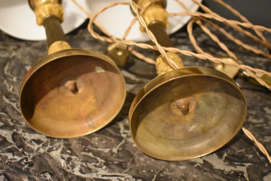 Paire de lampes en bronze doré
