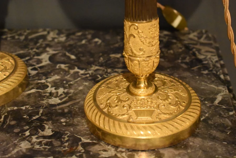 Paire de lampes en bronze doré