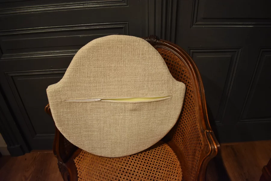 Fauteuil de bureau canné de style Louis XV