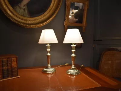 Paire de lampes de style Louis XVI