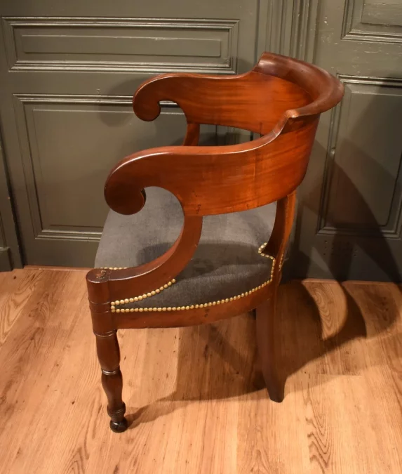 Fauteuil de bureau en acajou