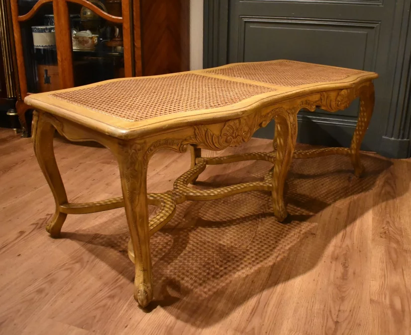 Grande banquette cannée de style Louis XV