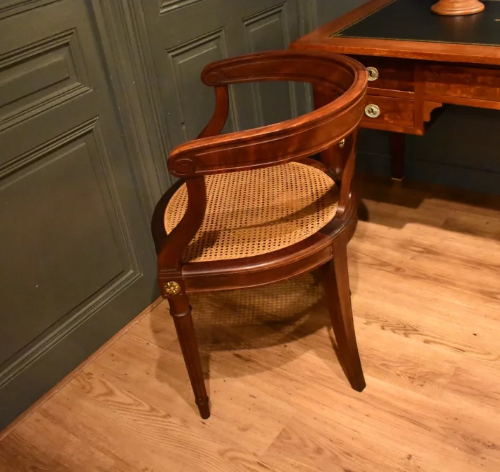 Fauteuil de bureau de style Louis XVI