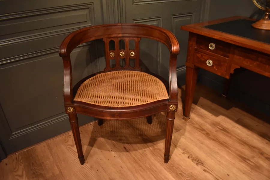 Fauteuil de bureau de style Louis XVI