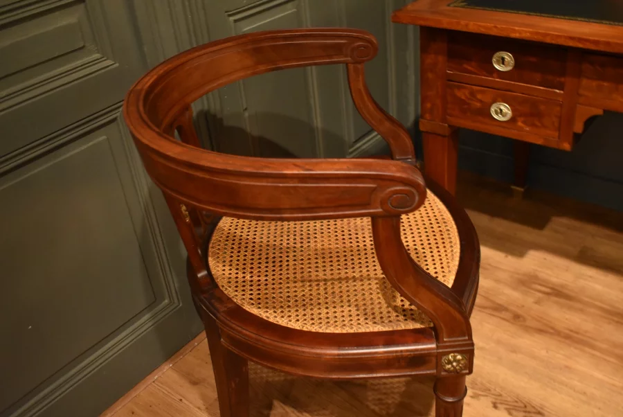 Fauteuil de bureau de style Louis XVI