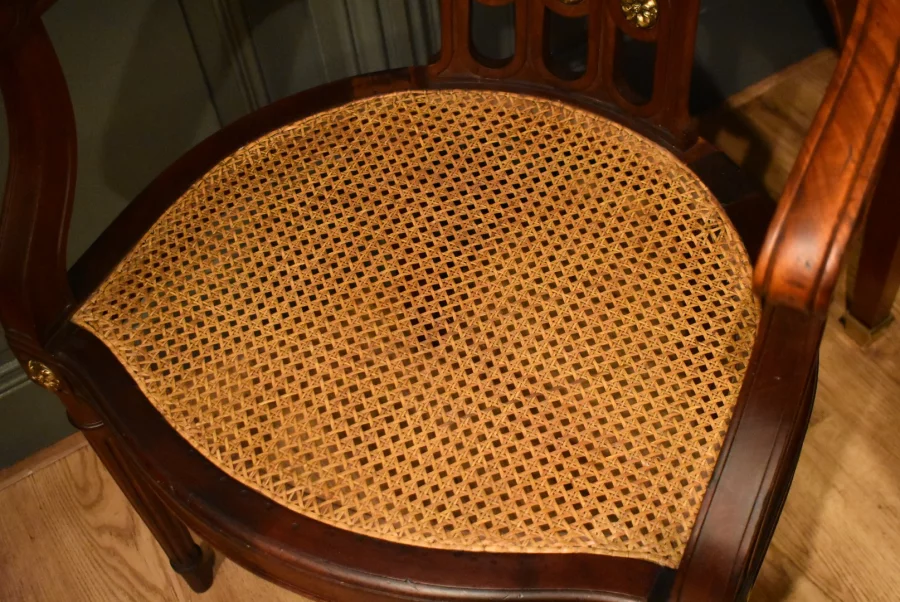 Fauteuil de bureau de style Louis XVI