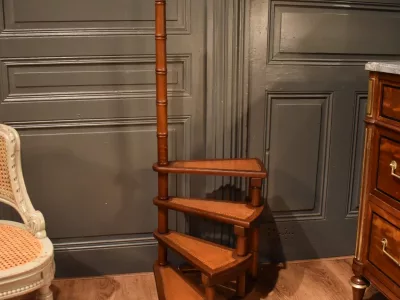 Escabeau de bibliothèque